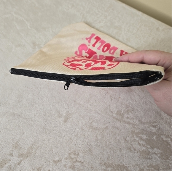 "In a World Full of Jolenes Be a Dolly" Makeup Bag Zipper Pouch - Picture 8 of 9